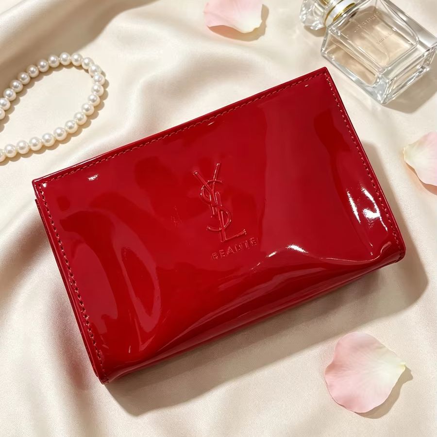 Borsa Cosmetica YSL in Pelle V - Luxury Skincare Tools recensione e prezzo